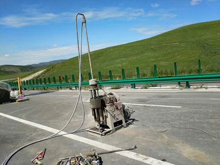 凤庆公路地基基础注浆加固